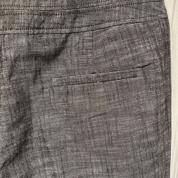 Larry Levine Grey Cropped Pants Size 8‎ - Picture 9 of 12